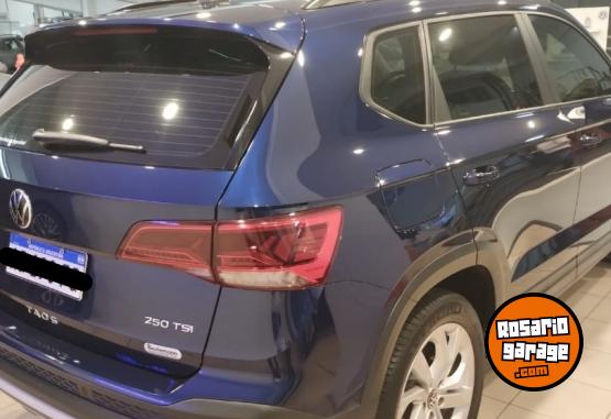 Autos - Volkswagen TAOS COMFORTLINE 2023 Nafta 40000Km - En Venta