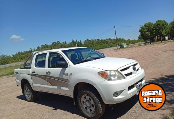 Camionetas - Toyota Hilux 2007 Nafta 250000Km - En Venta