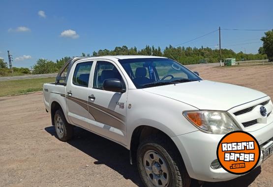 Camionetas - Toyota Hilux 2007 Nafta 250000Km - En Venta