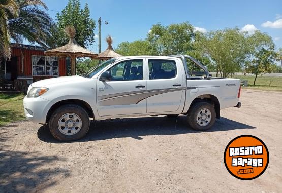 Camionetas - Toyota Hilux 2007 Nafta 250000Km - En Venta