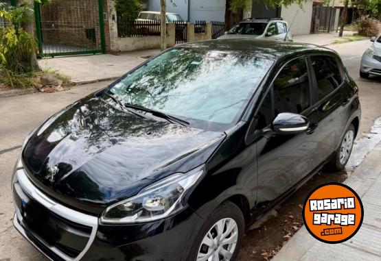 Autos - Peugeot 208 Feline 2017 Nafta 49000Km - En Venta
