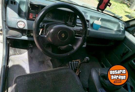 Utilitarios - Renault Express 1998 Diesel 315000Km - En Venta