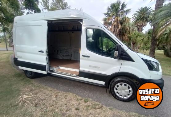 Utilitarios - Ford Transit no master sprinte 2021 Diesel 190000Km - En Venta
