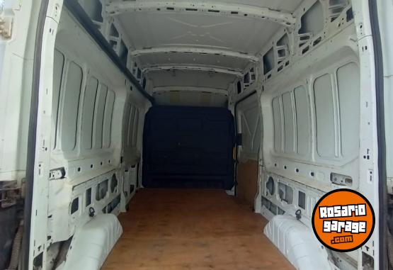 Utilitarios - Ford Transit no master sprinte 2021 Diesel 190000Km - En Venta