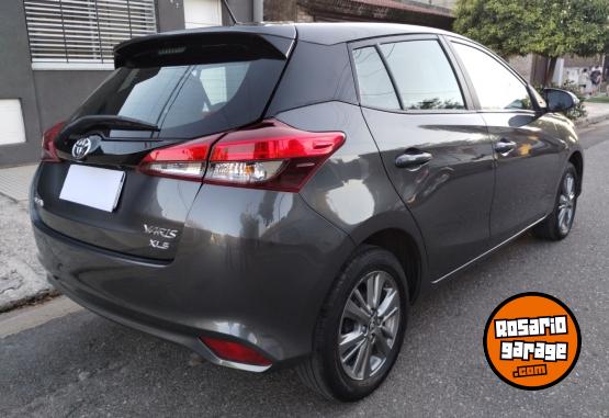 Autos - Toyota YARIS XLS 2021 Nafta 40000Km - En Venta