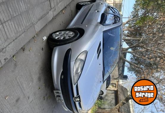 Autos - Peugeot 206 2004 Diesel 216000Km - En Venta