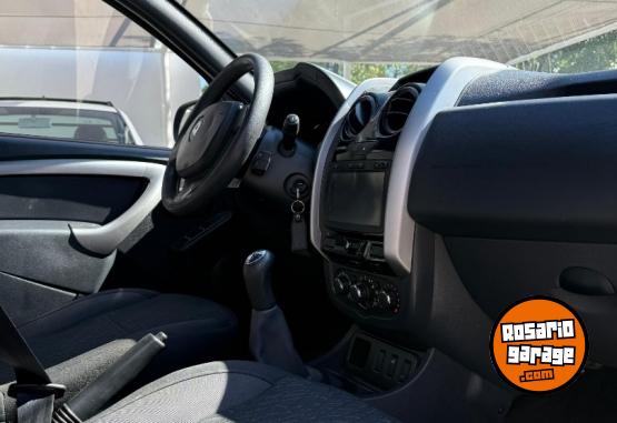 Autos - Renault Duster 2017 GNC 102300Km - En Venta