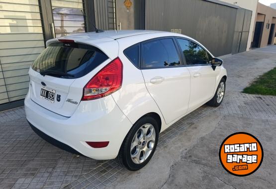Autos - Ford FIESTA TITANIUM 2011 Nafta 103000Km - En Venta
