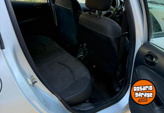 Autos - Peugeot 207 2010 Nafta 200000Km - En Venta