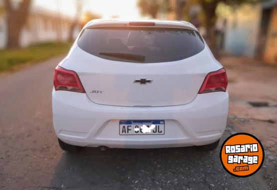 Autos - Chevrolet Onix joy black 1.4 2023 Nafta 17000Km - En Venta
