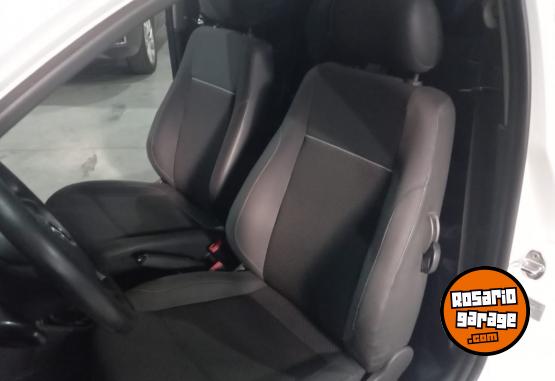 Camionetas - Volkswagen SAVEIRO 2016 Nafta 105000Km - En Venta