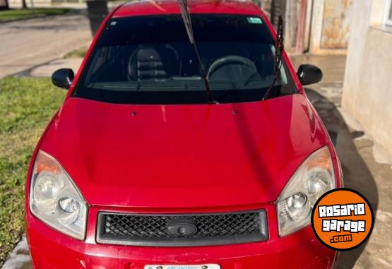 Autos - Ford Fiesta Max 2008 Nafta 212000Km - En Venta