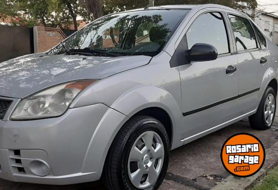 Autos - Ford Fiesta Max 2009 GNC 127000Km - En Venta