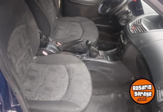 Autos - Peugeot 2010 2010 Diesel 170000Km - En Venta