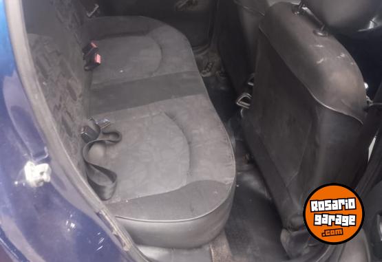 Autos - Peugeot 2010 2010 Diesel 170000Km - En Venta