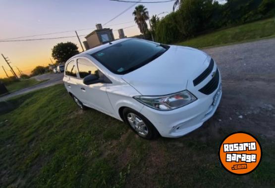 Autos - Chevrolet Onix 2016 Nafta 112000Km - En Venta