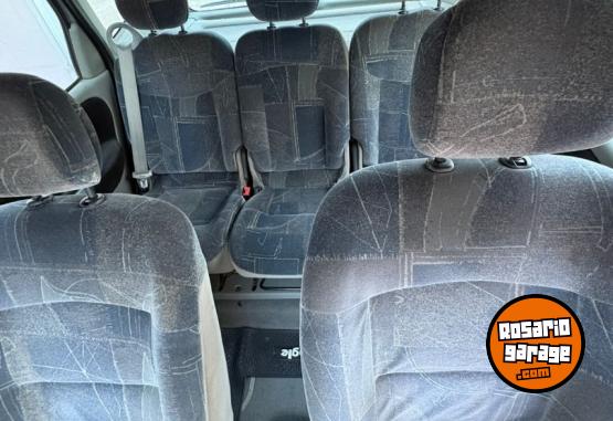 Autos - Renault Scenic 2009 Nafta 256000Km - En Venta