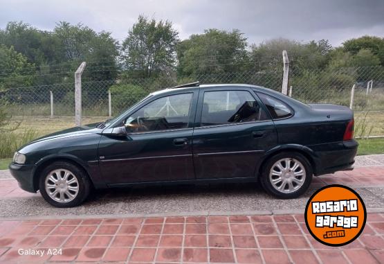 Autos - Chevrolet Vectra CD 1997 Nafta 270000Km - En Venta