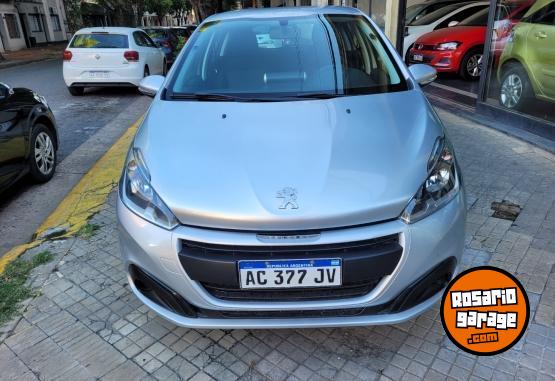Autos - Peugeot 208 Active Pack plus 2018 Nafta 92000Km - En Venta