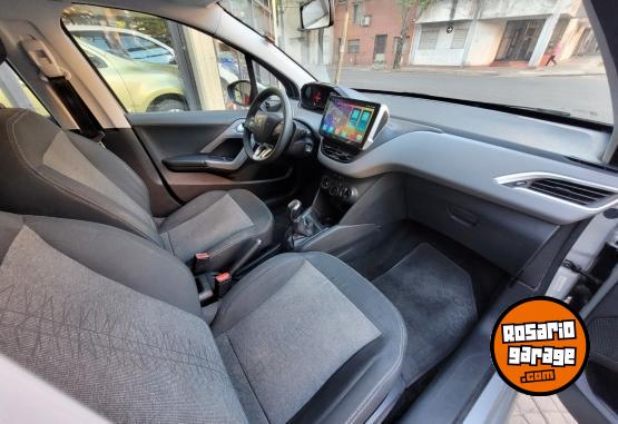 Autos - Peugeot 208 Active Pack plus 2018 Nafta 92000Km - En Venta