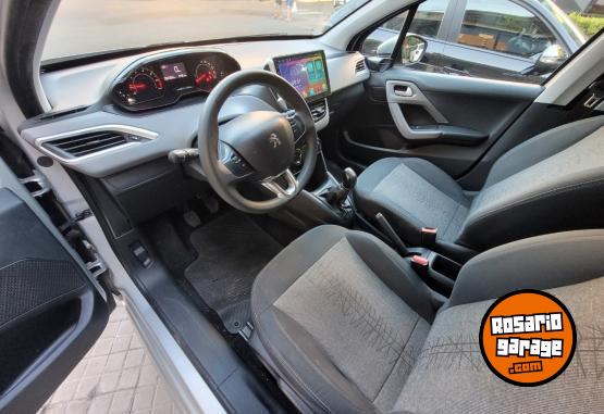 Autos - Peugeot 208 Active Pack plus 2018 Nafta 92000Km - En Venta