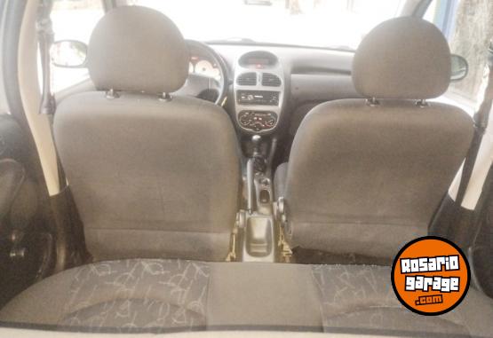 Autos - Peugeot Peugeot 206 2010 Nafta 140000Km - En Venta