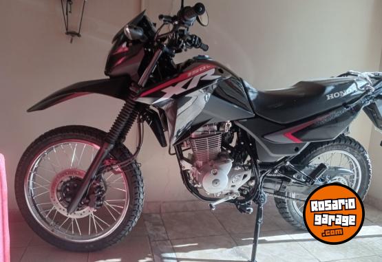 Motos - Honda Xr 150 linea nueva 2025 Nafta 400Km - En Venta