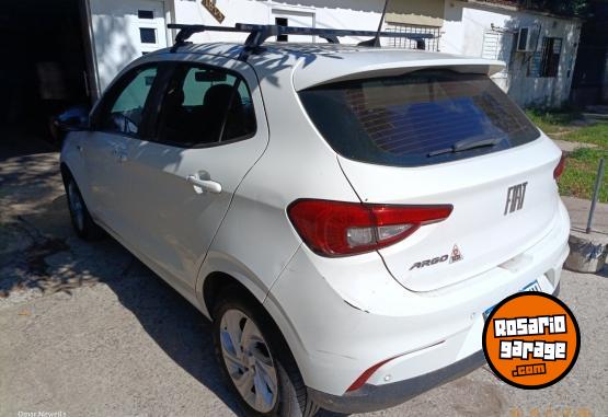 Autos - Fiat Argo Drive 2018 GNC 85000Km - En Venta