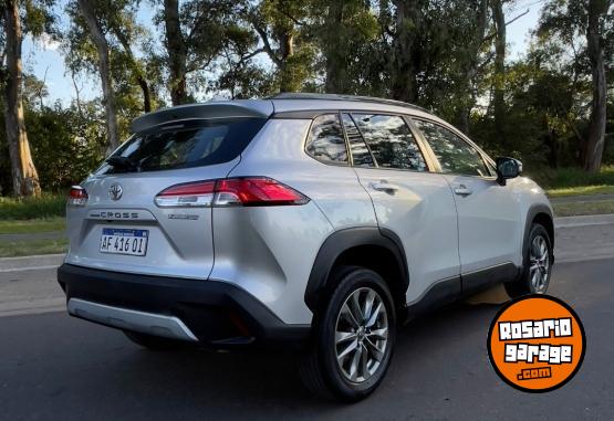 Autos - Toyota COROLLA CROSS XLI 2022 Nafta 47000Km - En Venta