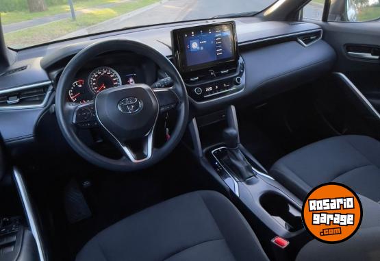 Autos - Toyota COROLLA CROSS XLI 2022 Nafta 47000Km - En Venta