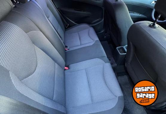 Autos - Peugeot 308 Active 2014 Nafta 181000Km - En Venta