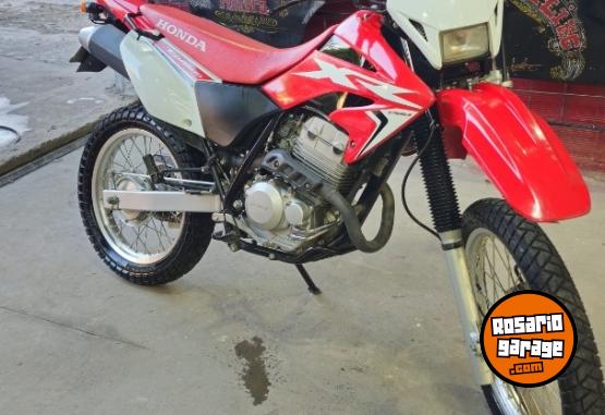 Motos - Honda Tornado 2017 Nafta 14000Km - En Venta