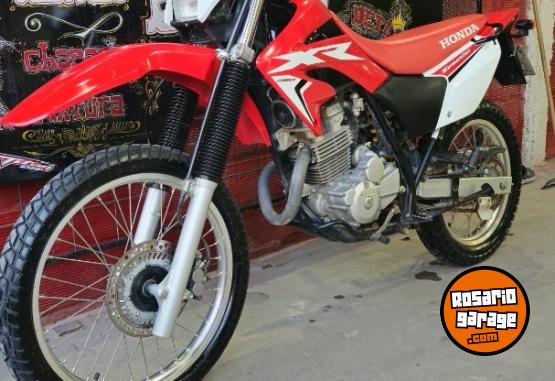 Motos - Honda Tornado 2017 Nafta 14000Km - En Venta