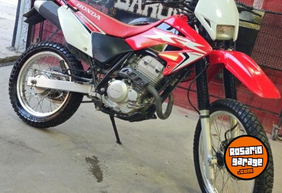 Motos - Honda Tornado 2017 Nafta 14000Km - En Venta