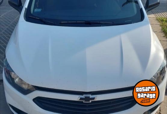 Autos - Chevrolet Onix Joy Black 2021 Nafta 75500Km - En Venta