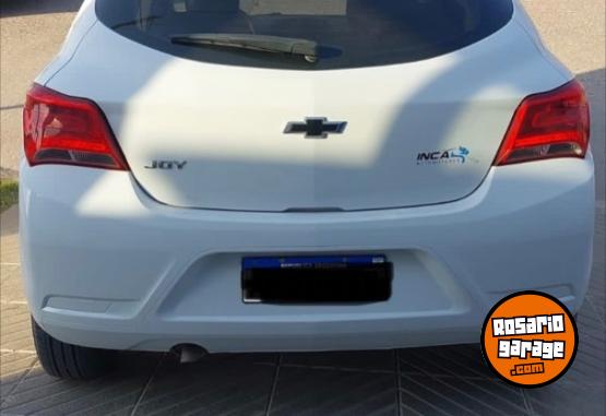 Autos - Chevrolet Onix Joy Black 2021 Nafta 75500Km - En Venta