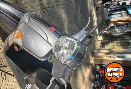 Motos - Kymco Like 125cc 2025 Nafta 3000Km - En Venta