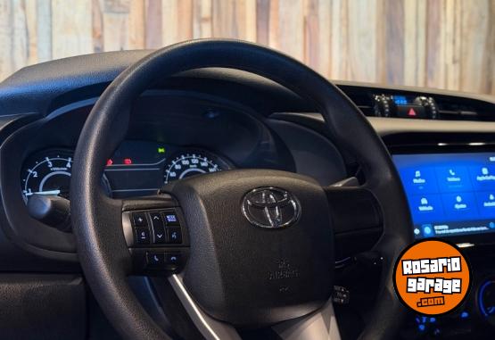 Camionetas - Toyota Toyota Hilux C/S 2.4 4X2 2024 Diesel 30000Km - En Venta