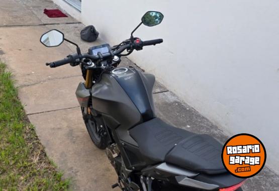 Motos - Honda Cb300 twister 2023 Nafta 9600Km - En Venta