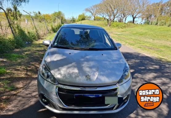 Autos - Peugeot 208 Allure 2017 Nafta 52000Km - En Venta