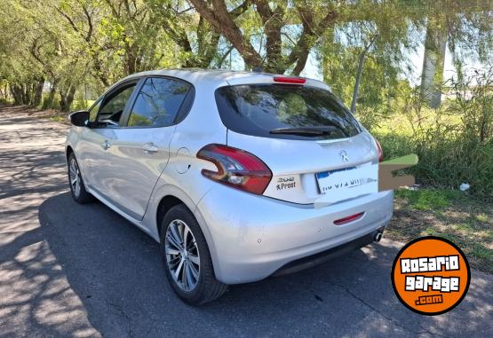 Autos - Peugeot 208 Allure 2017 Nafta 52000Km - En Venta