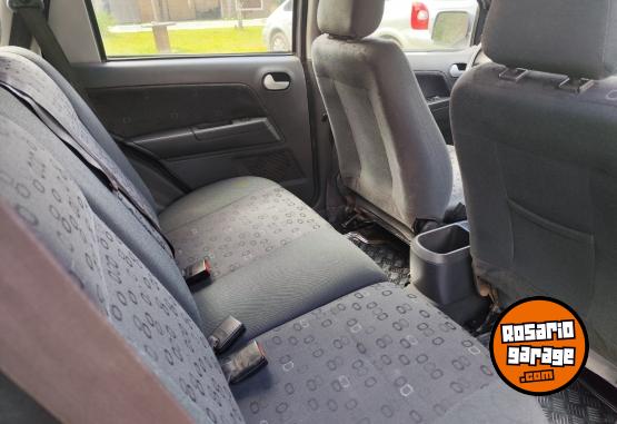 Autos - Ford ECOSPORT XLS 2004 GNC 230000Km - En Venta