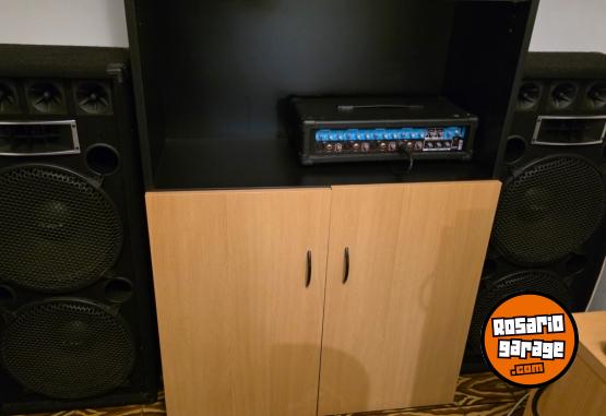 Electr�nica - Consola potenciada de 4 canales  + dos aplificadores - En Venta