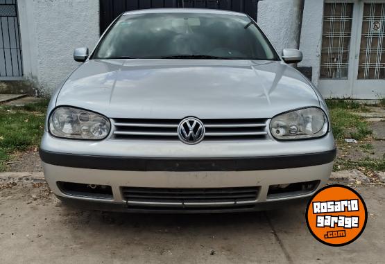Autos - Volkswagen Golf 2005 Nafta 248000Km - En Venta