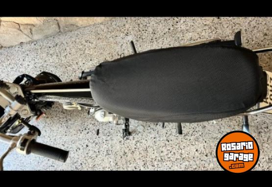 Motos - Motomel Max 2023 Nafta 1100Km - En Venta