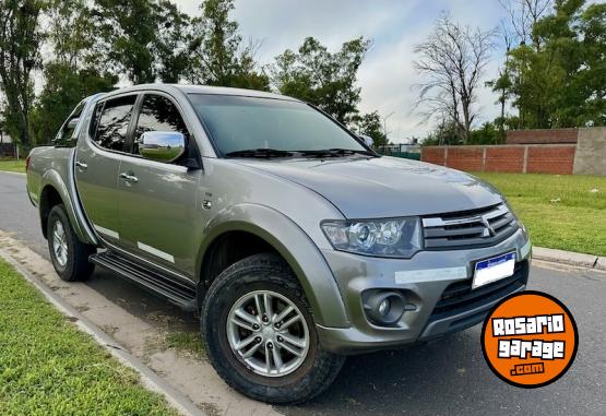 Camionetas - Mitsubishi L200 Triton 4X4 AT 2016 Diesel 95000Km - En Venta