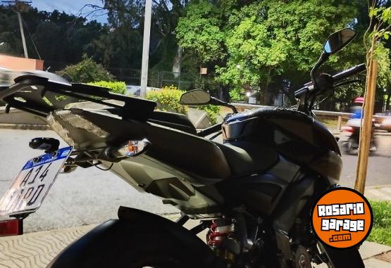 Motos - Bajaj Rouser 2021 Nafta 5000Km - En Venta