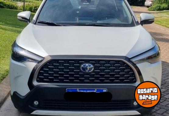 Autos - Toyota Corolla Cross Hibrida 2022 Electrico / Hibrido 62000Km - En Venta