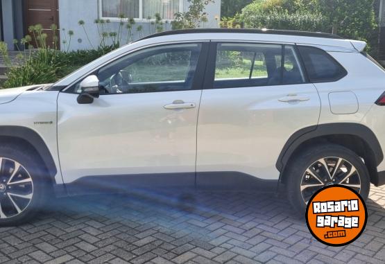 Autos - Toyota Corolla Cross Hibrida 2022 Electrico / Hibrido 62000Km - En Venta