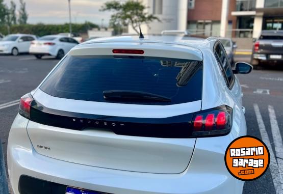 Autos - Peugeot 208 allure tiptronic 2022 Nafta 30000Km - En Venta